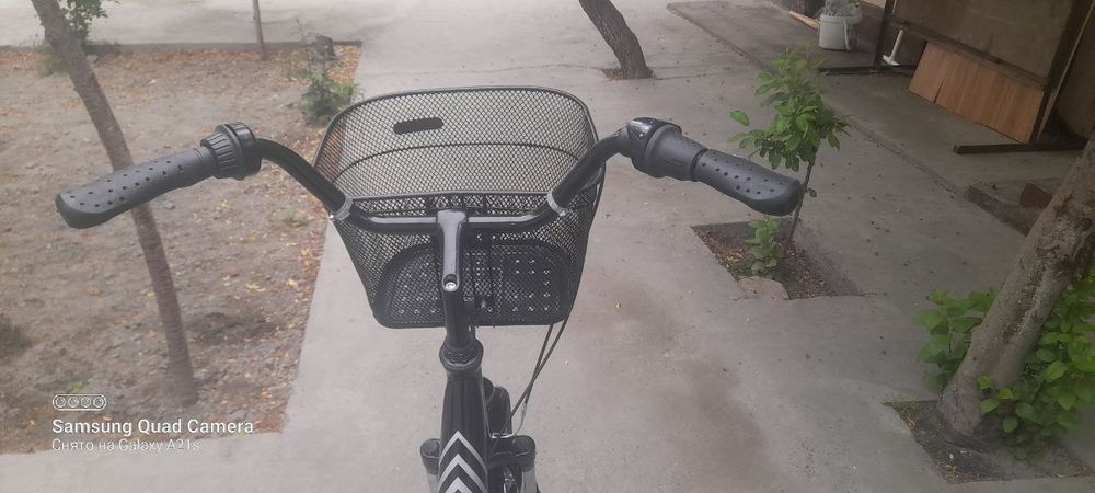 Велосипед сотилади Срочна 
Германский запчастлар билан йиғилган янги м