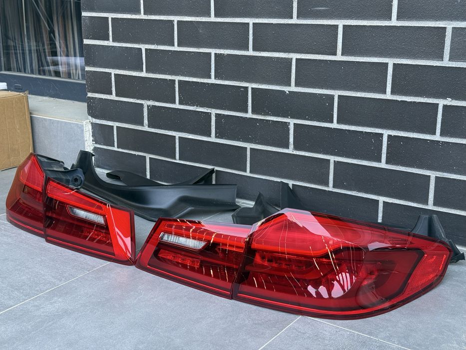 Stopuri / Triple BMW G30 stanga / dreapta complete