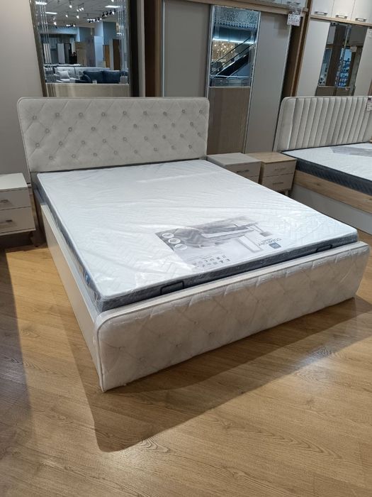 Двухспальная кровать