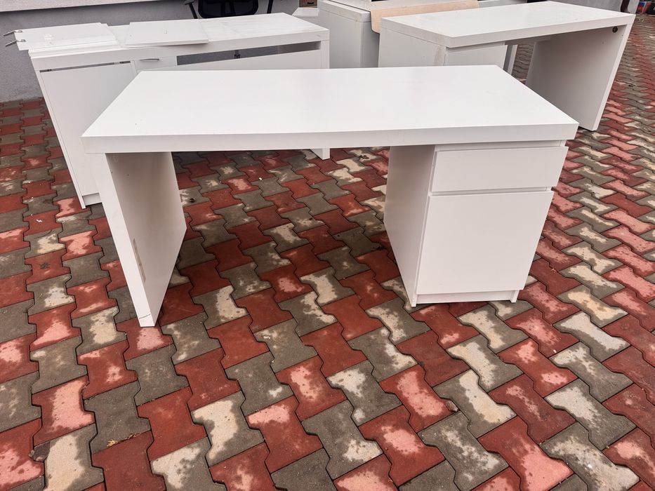 Birou alb 140cm x 65 cm ikea  4 buc
