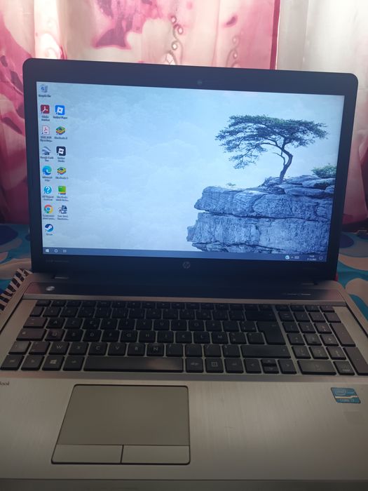 Vând laptop probook