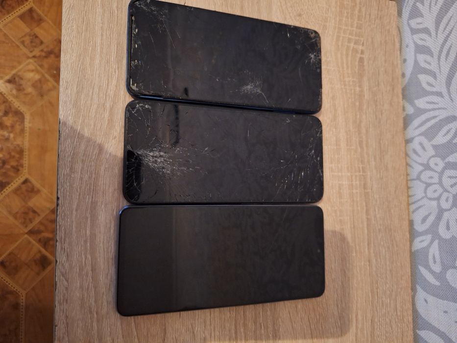 Telefoane pentru PIESE