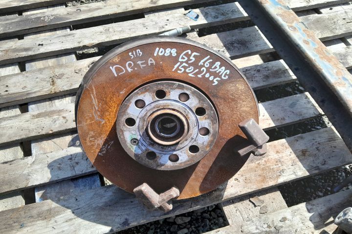Fuzeta fata dreapta Volkswagen VW Golf 5 [2003 - 2009] Hatchback 5-us