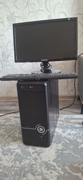 Продаётся  Теливзор 5000. Компьютер 5000