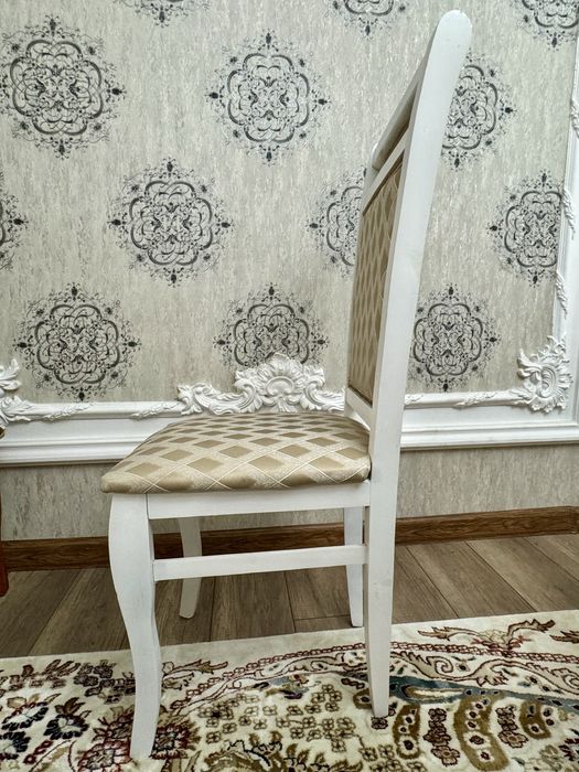 Стулья для гостиной