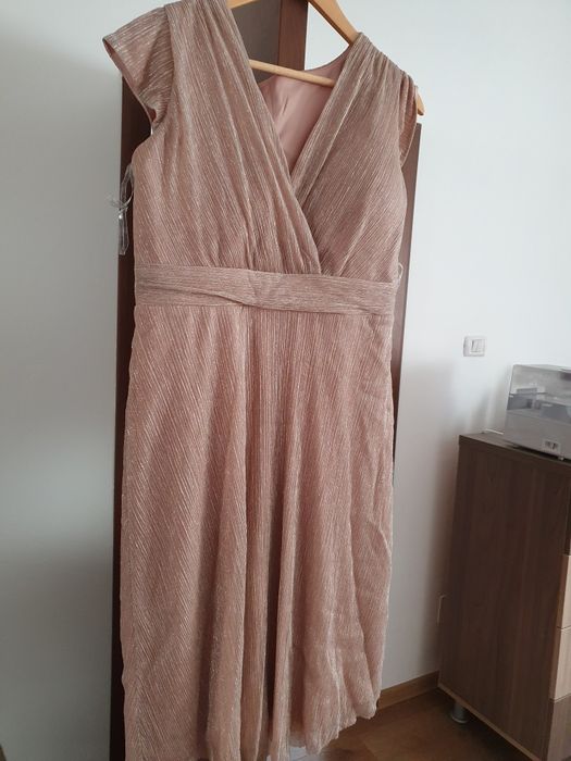 Rochie eleganta crem