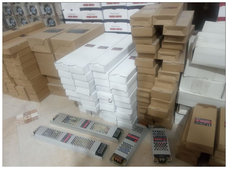 на свето-диодные ленты Блок питания узкий