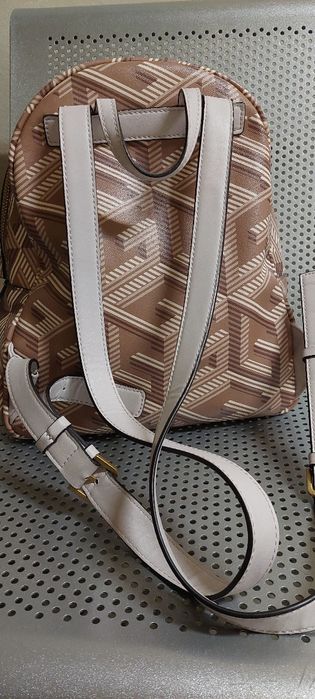 Дамска Раница Guess