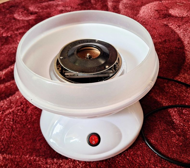 Машина за захарен памук