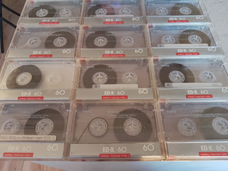 Casete audio Raks, imprimate cu muzica buna.