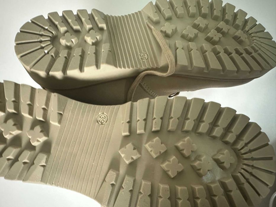 Дамски боти от естествена кожа Lasocki