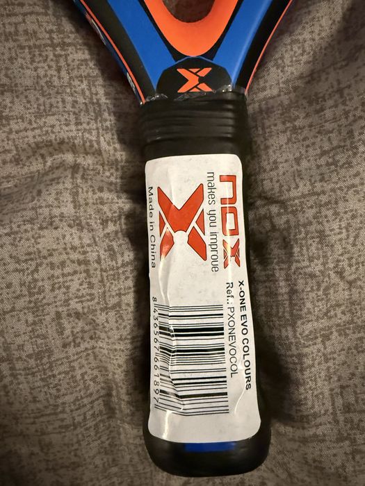 Paletă padel NOX X-One Evo Colours – NOUĂ, nefolosită