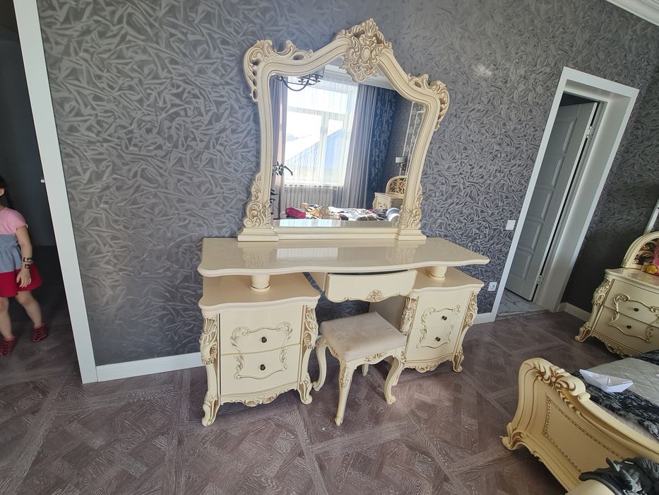 Продам Коплект элитной мебели
