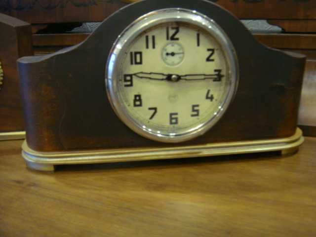 Часы антикварные, каминные, настольные.