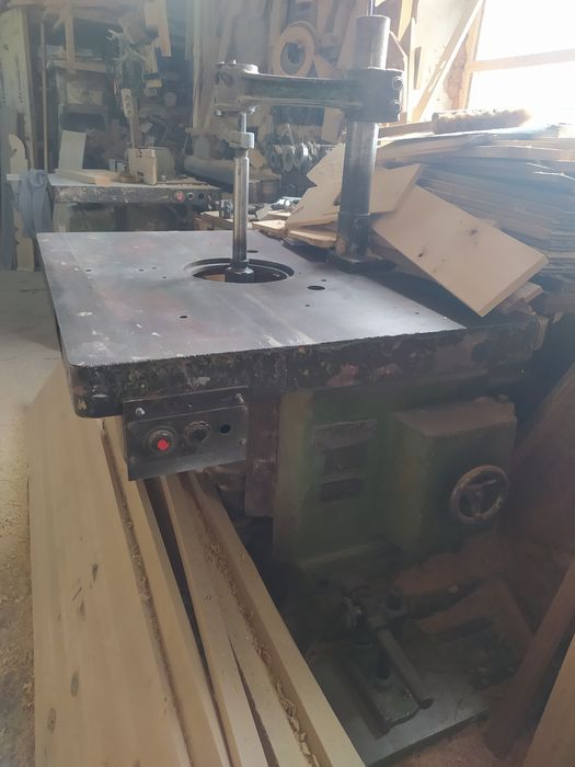 Фрезерный станок по дереву