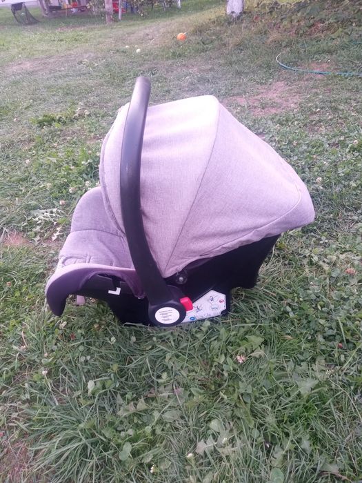 Vand carut copii ( landou si scoica ) de la nastere