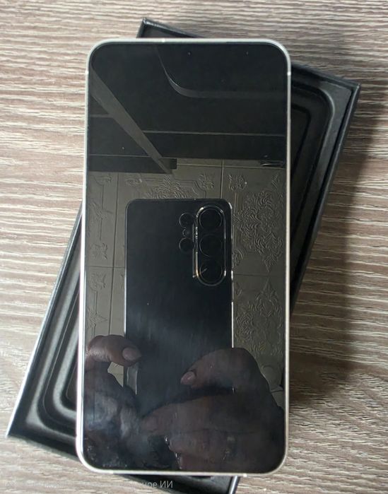 Продам Samsung Galaxy S24+