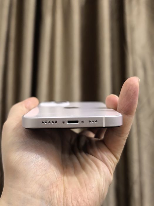 iPhone 13 256 розовый