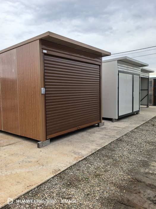 Произвежда гаражни клетки от термопанели