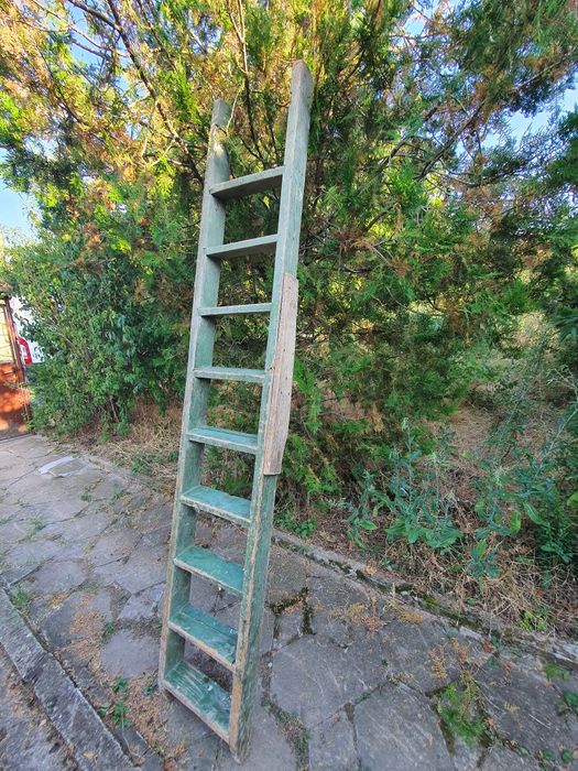 Дървена   стълба