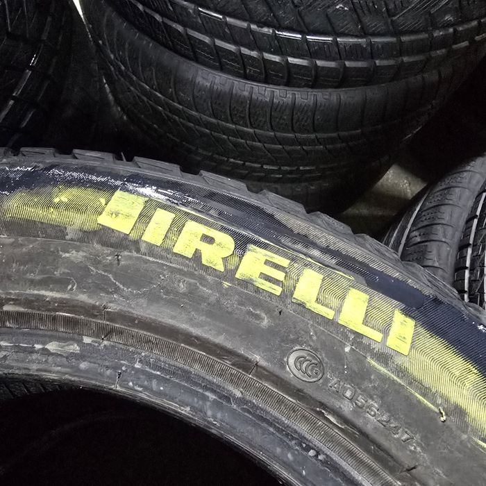 2x 225/55/17 M+S PIRELLI 2022 Stare excelentă