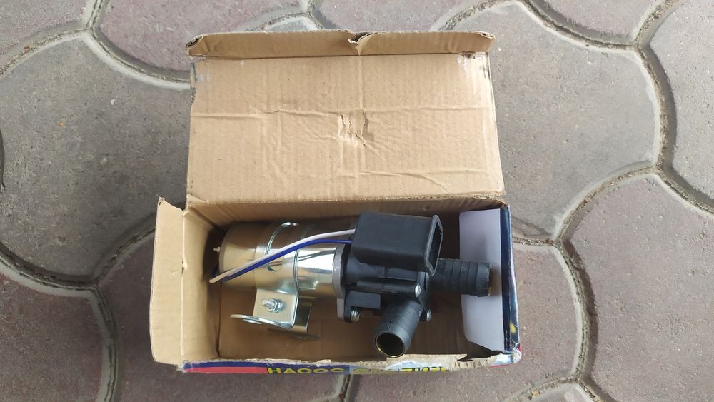 Запчасти на УАЗ  цены уточняйте