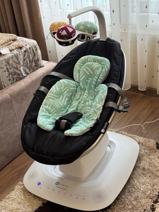 MamaRoo5 електрическа люлка за бебе