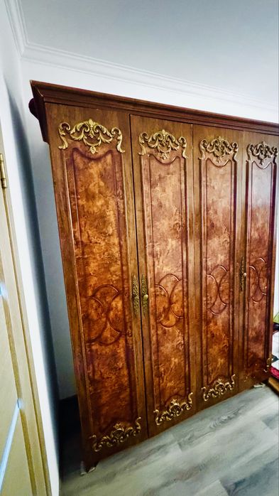 Продам шкаф (шифонер) плательный