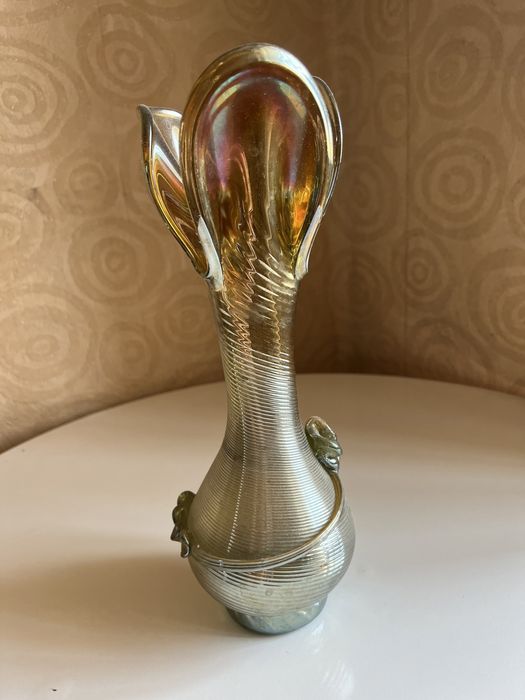 Вазы разной формы.