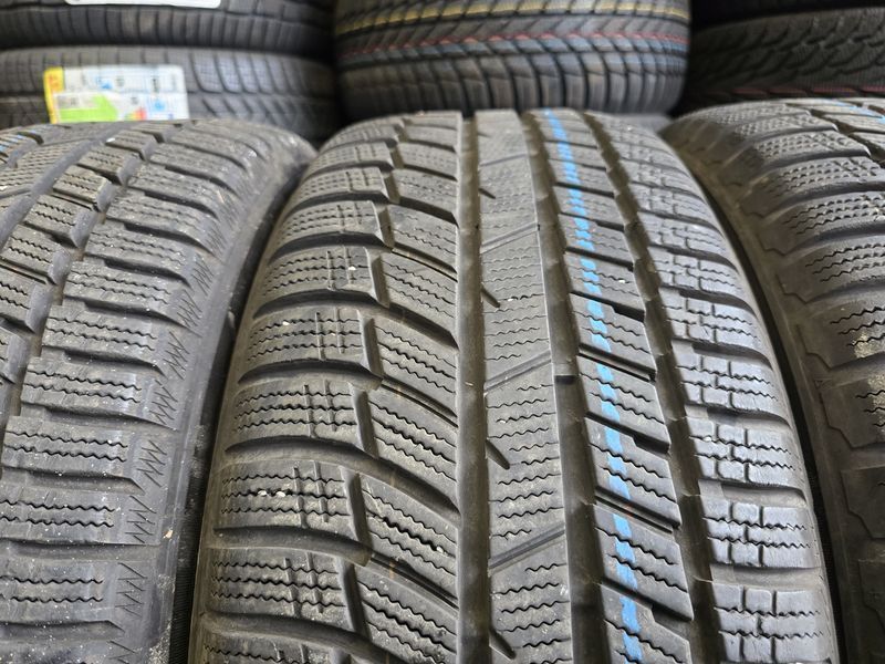 235/55/18 TOYO 4бр