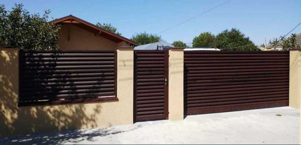 Garduri din panou stil jaluzele, sipca metalica, tabla si alte modele