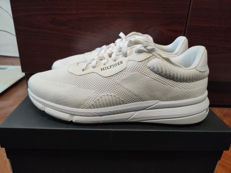 Обувки TOMMY HILFIGER Lightweight RWB Knit White