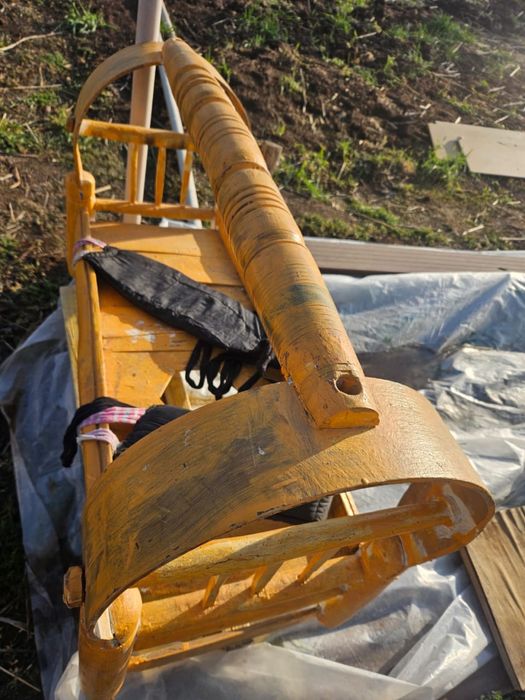 Бесик деревянный