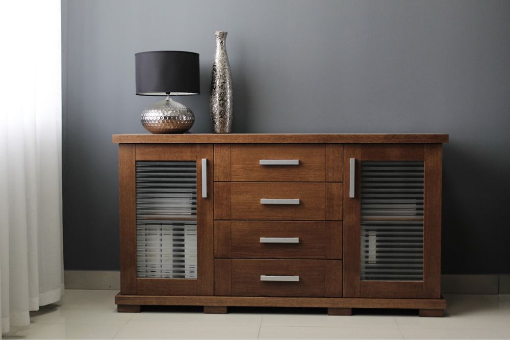 Гостинная из массива дуба