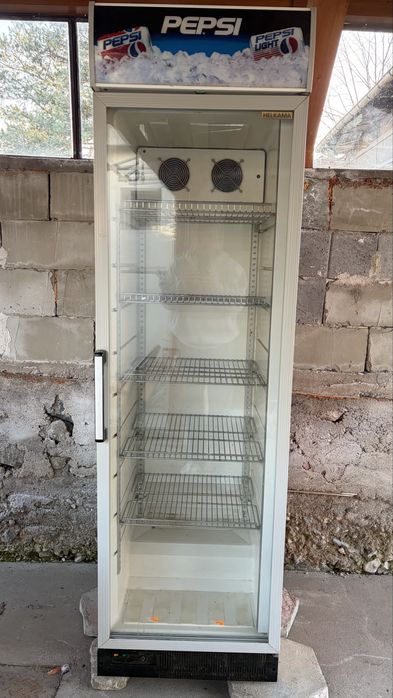 Хладилна витрина плюсова