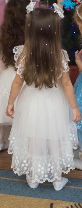 Платье праздничное