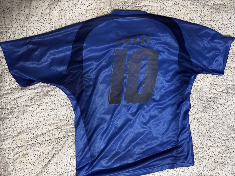 Tricou nationala italiei cu Totti