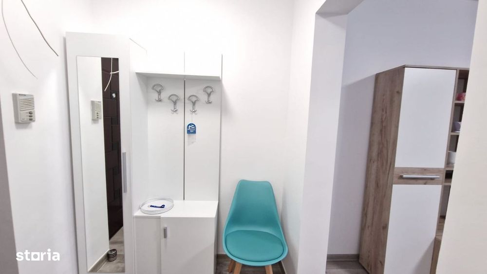 Inchiriere Garsoniera cocheta zona Coresi Tractorul