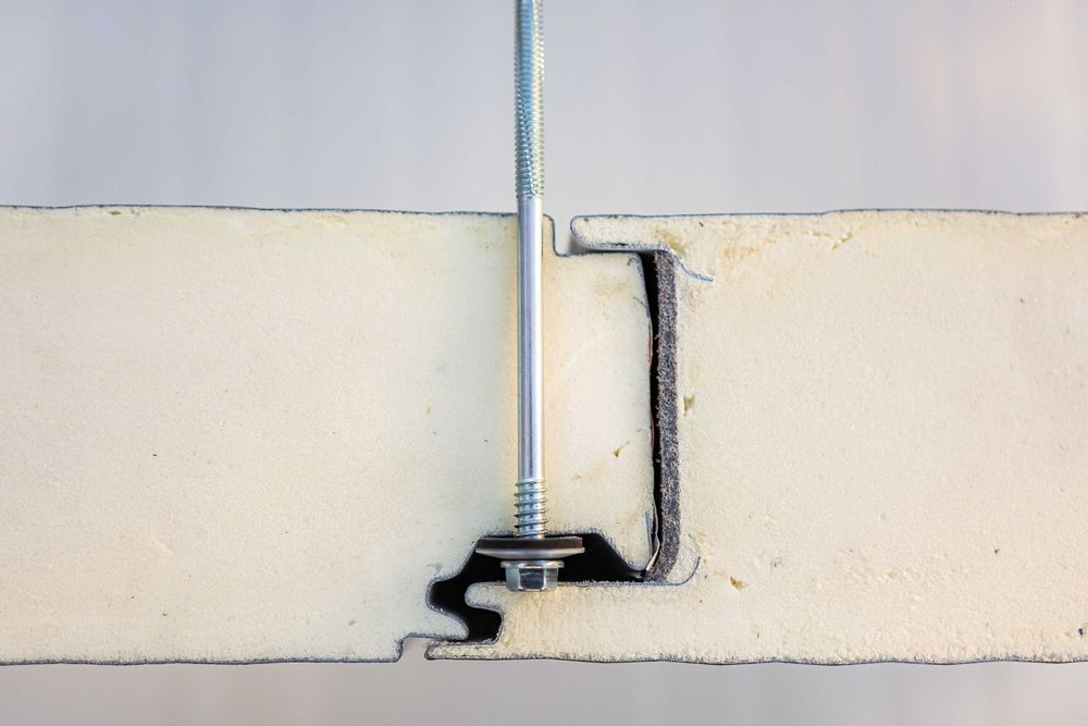 Panouri sandwich pentru pereti si acoperis noi si cal 2