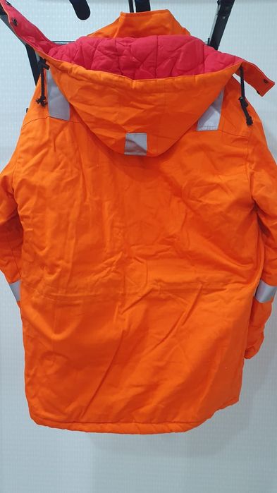 Спецодежда. Зимние куртки   и термобелье.