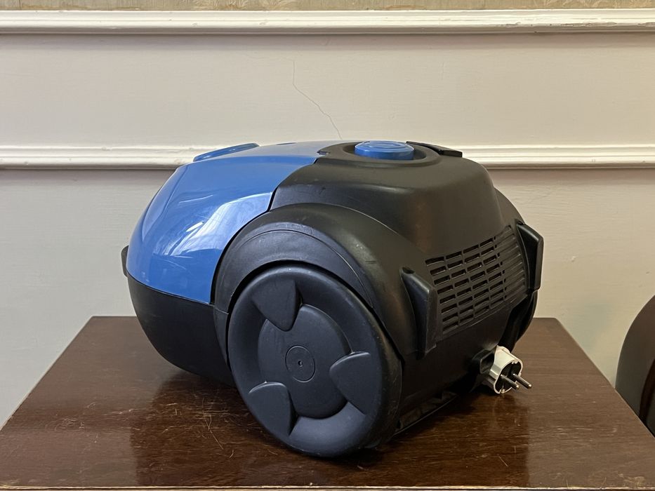 Пылесос LG V-CP742ND