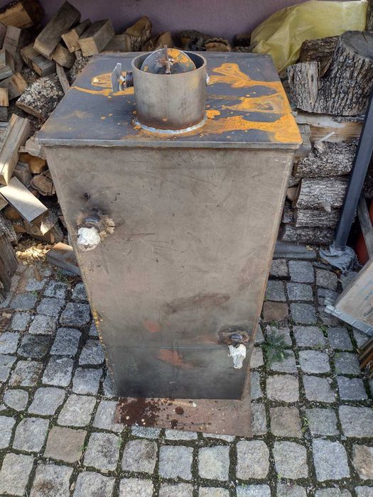 ДОКУМЕНТАЦИЯ за изработка на печка на дърва с водна риза.