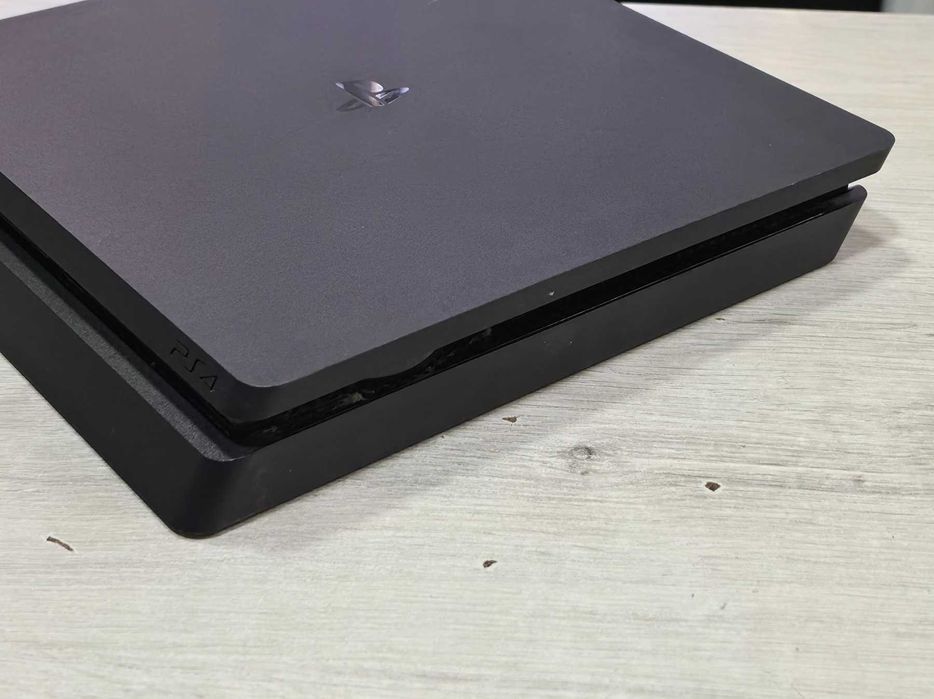Playstation 4 SLIM 500GB / PS4 SLIM 500GB /