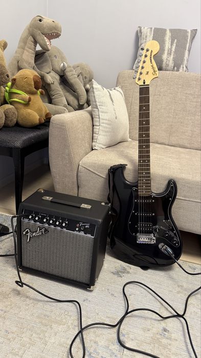 Электрогитара Squier. Affinity Series Stratocaster HSS.