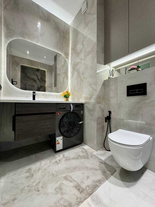 3х комнатная в Центре города рядом с Посольством Франции !