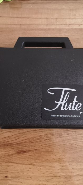 Микрофон для флейты , шнуровой.