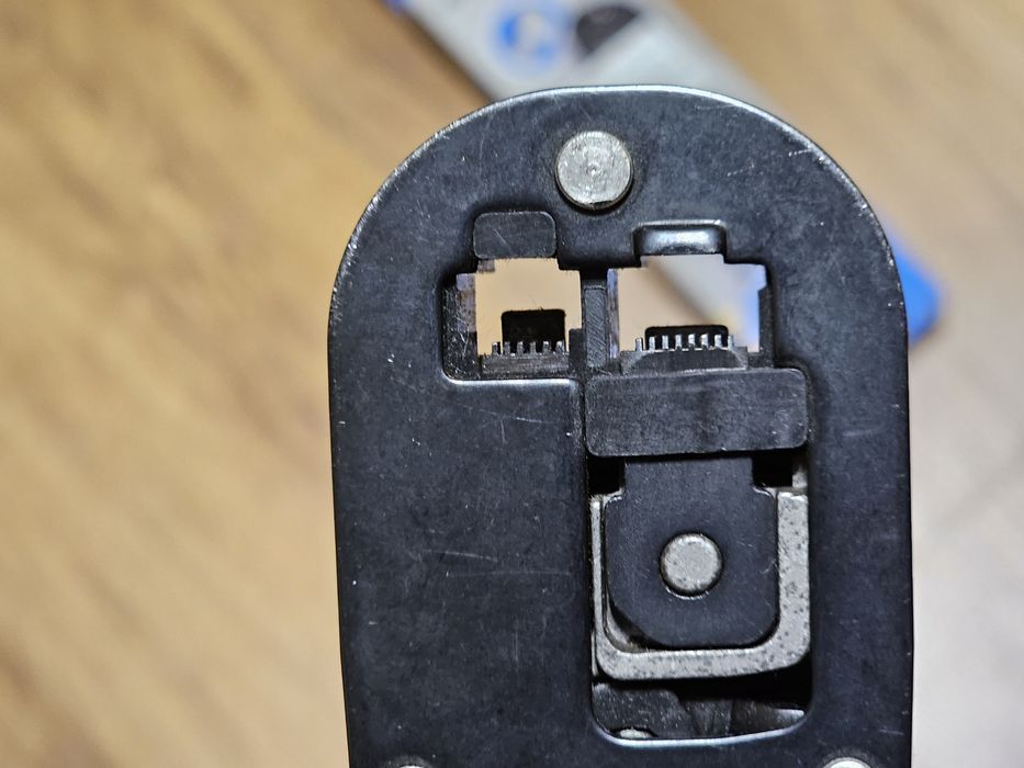 Модулни кримпващи клещи Unior 427/4DG RJ45 Cat5e 195mm интернет букси