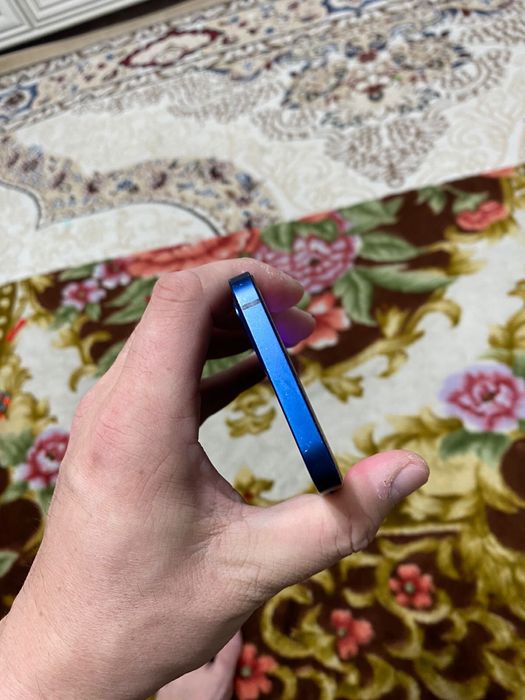 Продам Iphone 12 128gb 5G