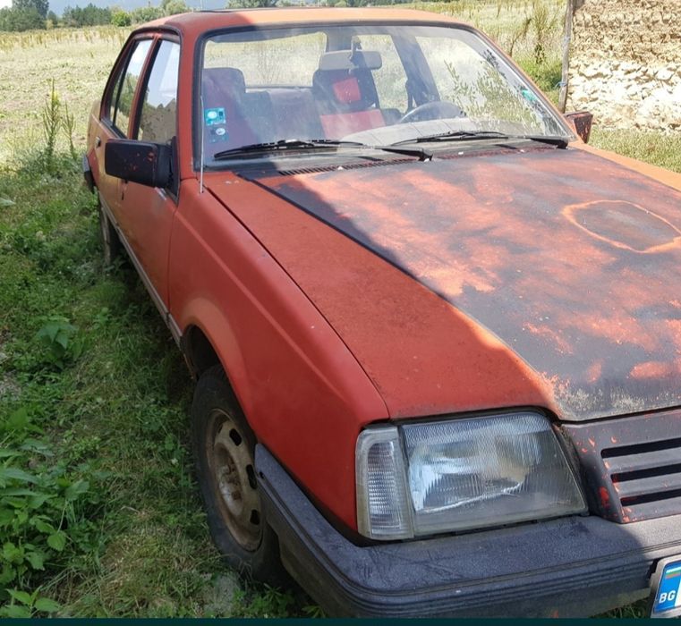 Опел Аскона на части