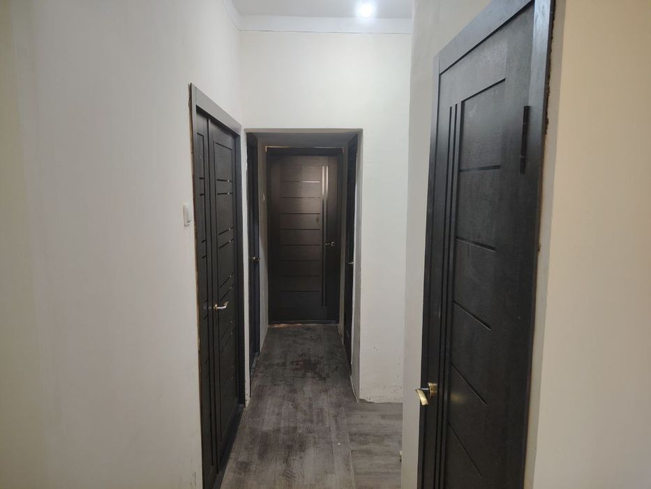 Ohangaron tumani Eyvalik MFY 3 xona 73 KV 23 XONADON sotiladi